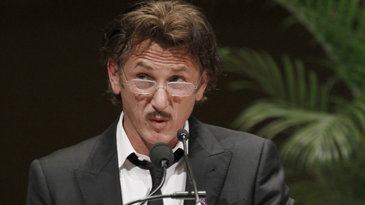 Actor Sean Penn addresses the crowd after receiving the 2012 Peace Summit 