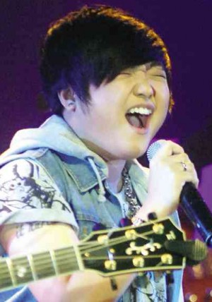 CHARICE is happy to be reunited with original manager.  ARNOLD ALMACEN 