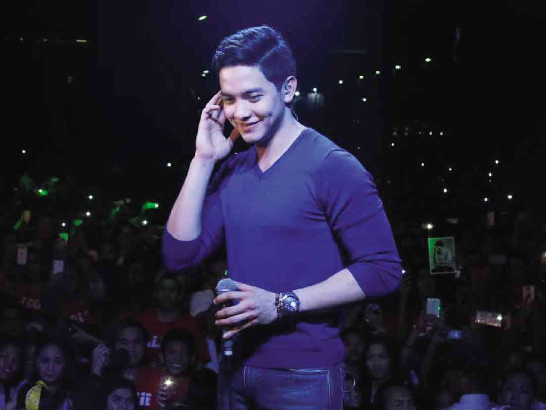 ALDEN Richards enjoys the adulation he’s been getting from the fans, but he is also wary of it. GMA Network 