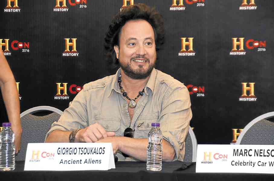 Giorgio A. Tsoukalos asks hair-raising questions | Inquirer Entertainment