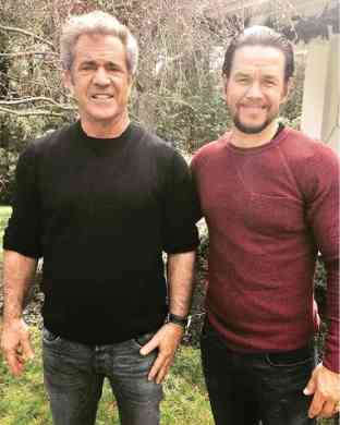 Mel Gibson (left) and Mark Wahlberg