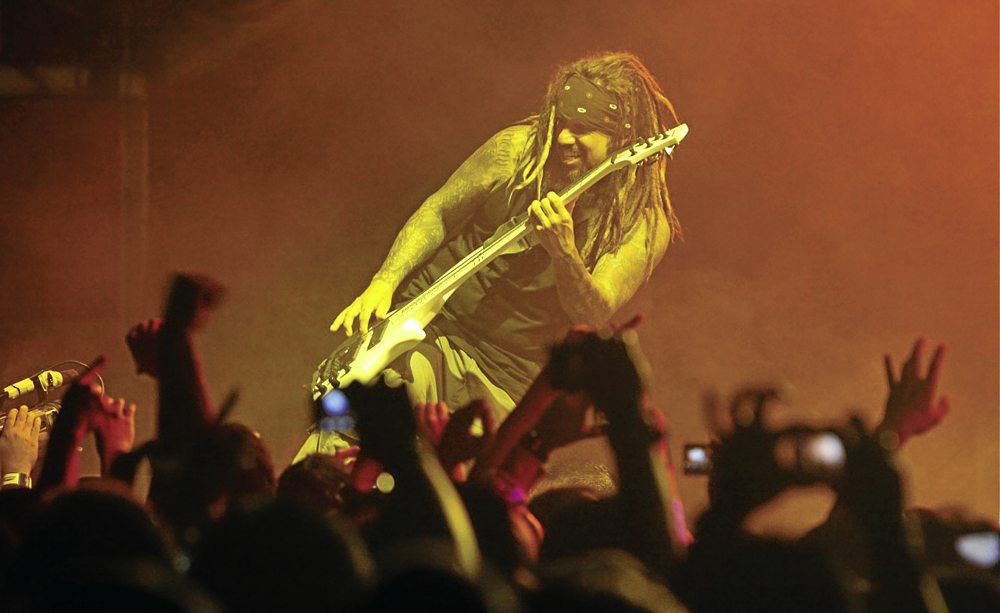 bassist korn