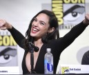 Warner wows Comic-Con with blockbuster previews