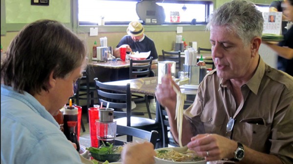 anthony bourdain the layover streaming
