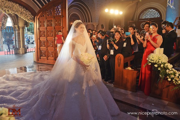 Marian Rivera as she walks down the aisle. Contributed Photo.