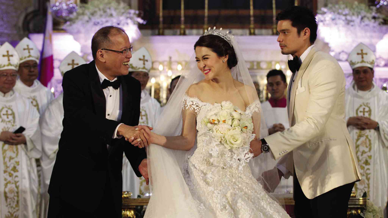 ‘DONGYAN’ WEDDING  Perennial bachelor President Aquino is First Witness at the wedding of Dingdong Dantes and Marian Rivera at Immaculate Conception Cathedral in Cubao, Quezon City, on Tuesday. The wedding described by their home network GMA 7 as fit for royalty was officiated by Cubao Archbishop Honesto Ongtioco who was assisted by eight bishops and seven priests.  MALACAÑANG PHOTO BUREAU
