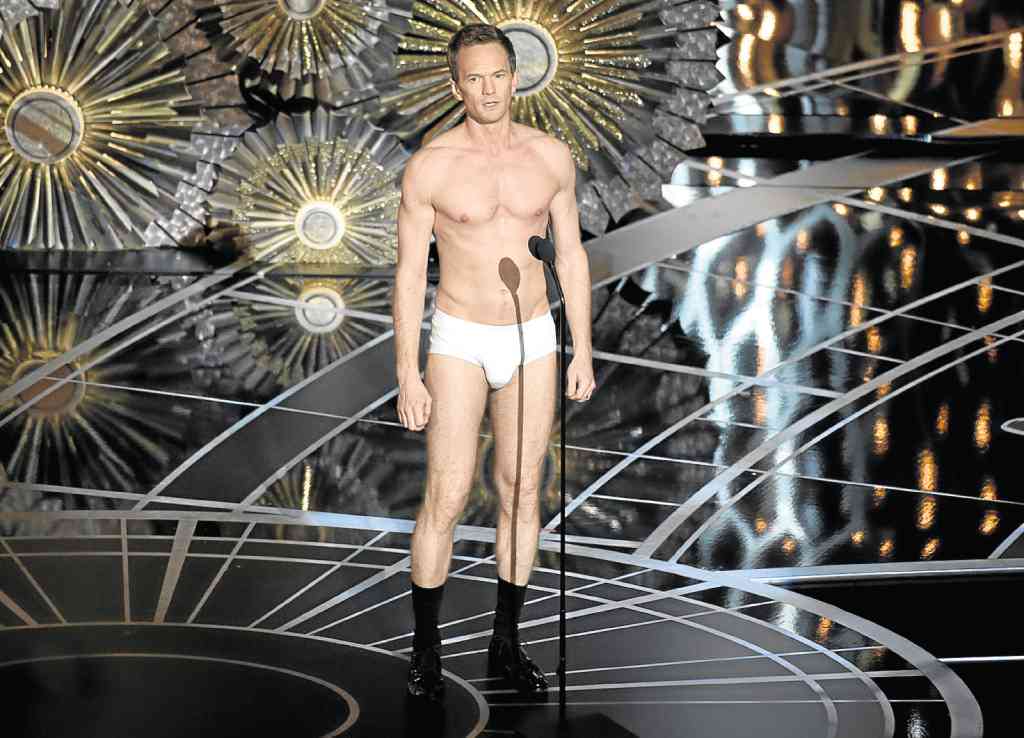 HOST Neil Patrick Harris’ ‘Birdman’-inspired underwear gag a bit too late. AP 