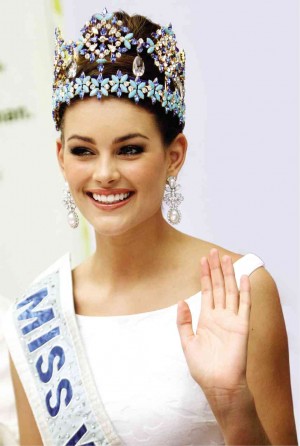 “BEAUTY with a Purpose.” Miss World 2014 Rolene Strauss at the PGH event. RICHARD A. REYES