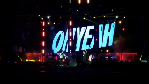 One Direction serenades the crowd with one chart-topping song after another. Image by Janine Villagracia/INQUIRER.net.