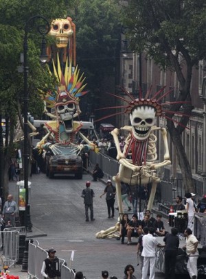 Crew members work on the set during rehearsals of a scene from the James Bond film "Spectre," on a closed street, in the historic center of Mexico City, Thursday, March 19, 2015. The latest 007 movie began filming in Mexico City this week. AP