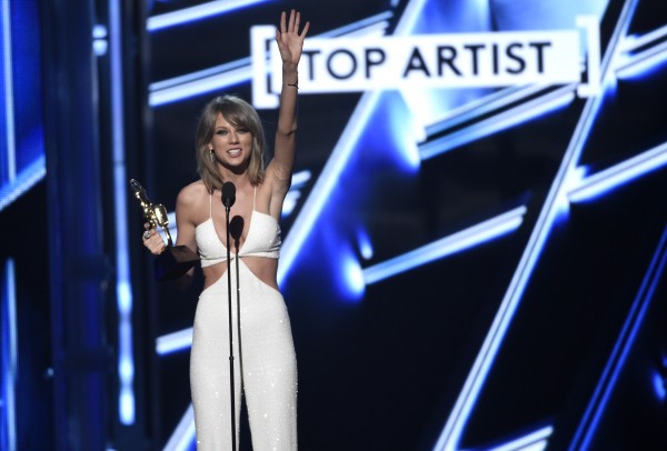 Taylor Swift accepts the award for top artist at the Billboard Music Awards at the MGM Grand Garden Arena on Sunday, May 17, 2015, in Las Vegas. AP