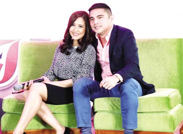 “WE NEED to offer our emotional support as much as we can,” says Jolina Magdangal (shown in photo with costar Marvin Agustin). 