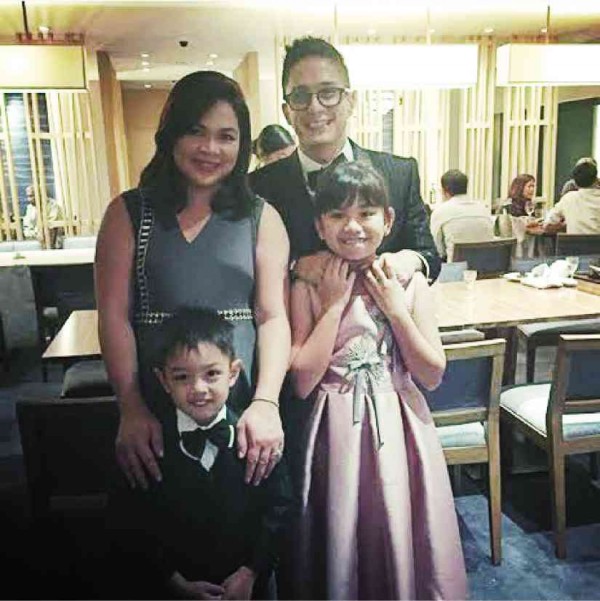 THE AGONCILLOS: Judy Ann Santos and Ryan Agoncillo with kids Lucho and Yohan       