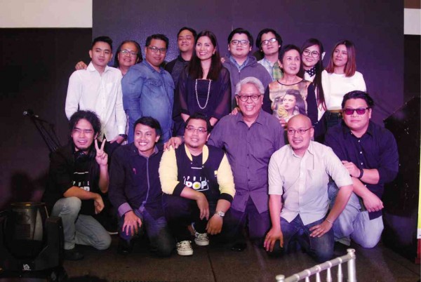 TILT organizers, led by Ryan Cayabyab (front row, third from right) and Viva representative Baby Gil (standing, third from right), with finalists