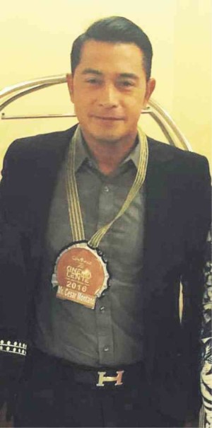 CESAR Montano at the awarding ceremony        FACEBOOK PHOTO