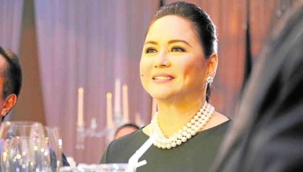 CHARO Santos