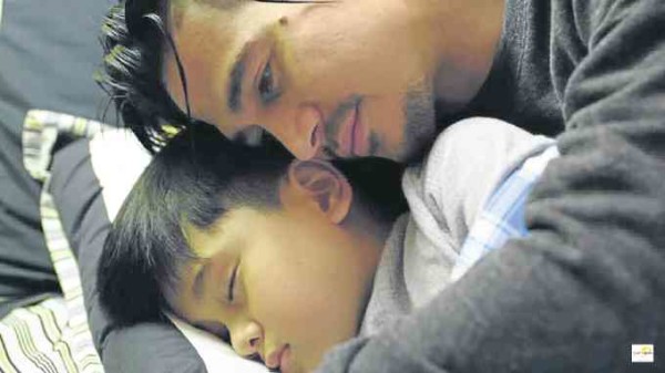 Piolo Pascual and child actor Raikko Mateo in “Northern Lights”