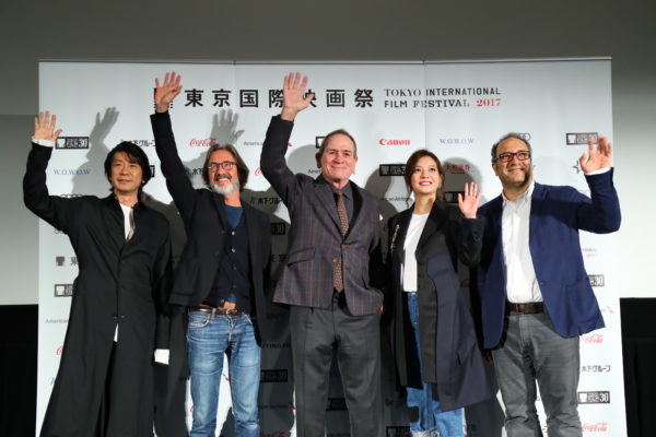 Tommy Lee Jones (third from left) with the jury members (from left) Japan's Masatoshi Nagase, France's Martin Provost, China's Zhao Wei and Iran's Reza Mirkarimi (Photo courtesy of Tokyo International Film Festival)
