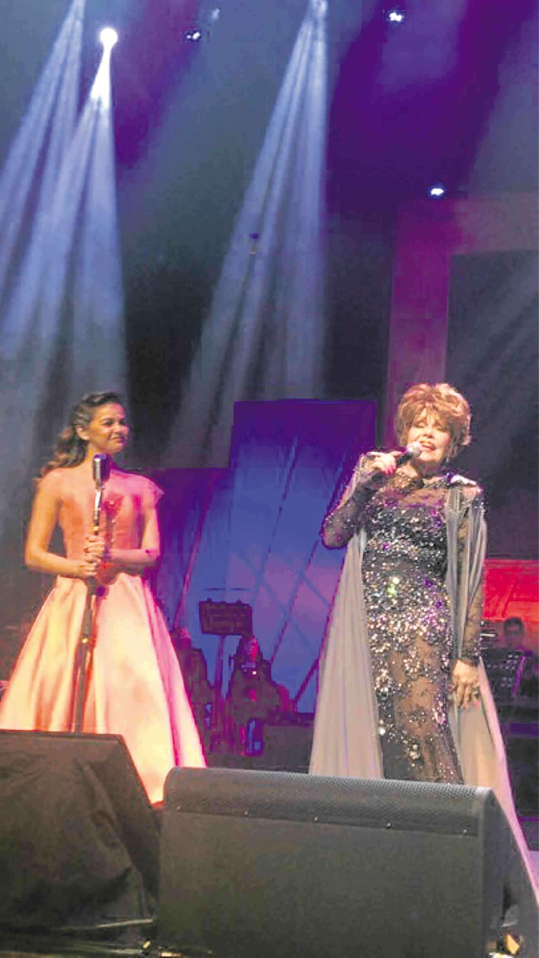 Janine (left) and Mamita Pilita on stage —Audie Gemora