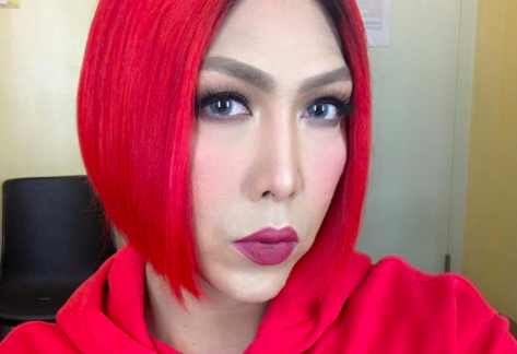 LOOK: Vice Ganda becomes a blood-red bearer of the Holy Grail for Met Gala