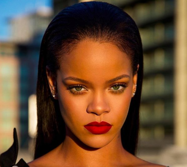 Rihanna on Snapchat making fun of domestic violence in ad, 'Shame on ...