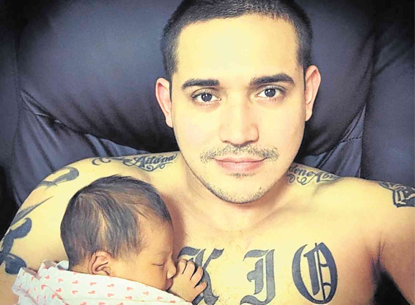 Paolo Contis, a hands-on dad to baby Summer  