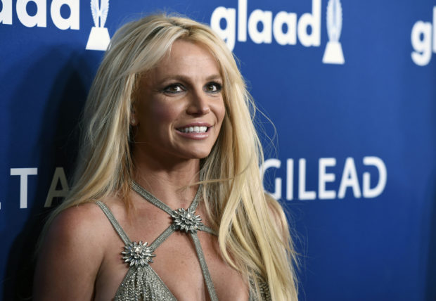 Britney's ex-manager hit with restraining order