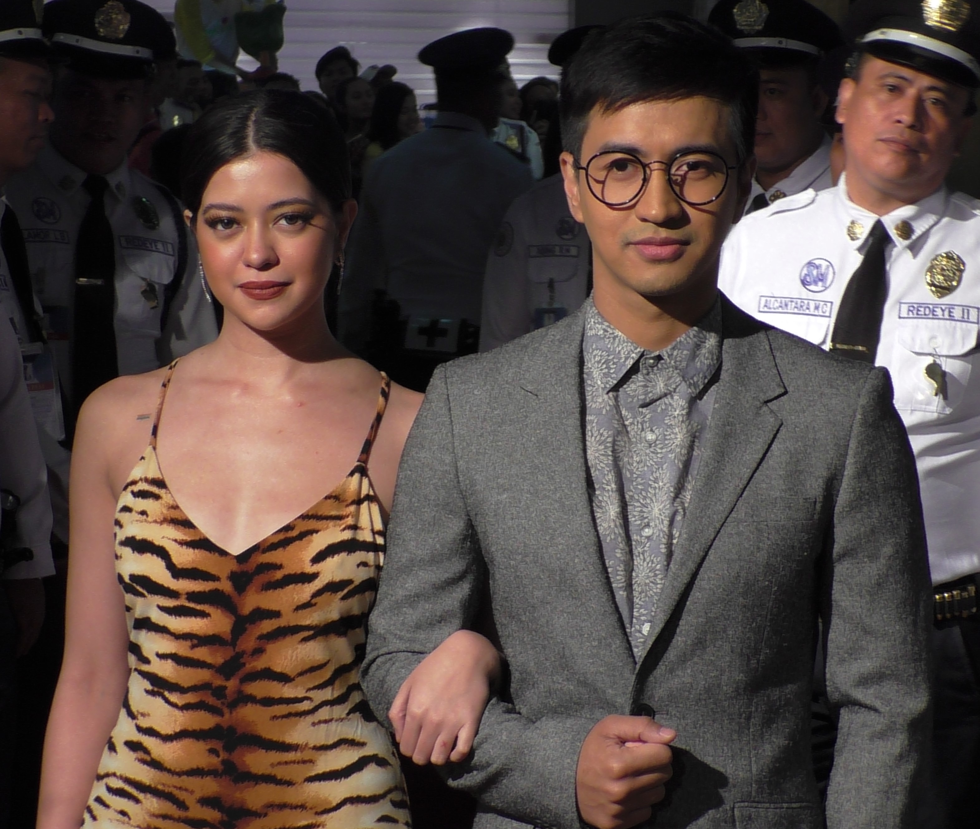 Movie review: 'Cuddle Weather' - plus my exclusive photos of Sue Ramirez  and RK Bagatsing at the red carpet premiere | Inquirer Entertainment