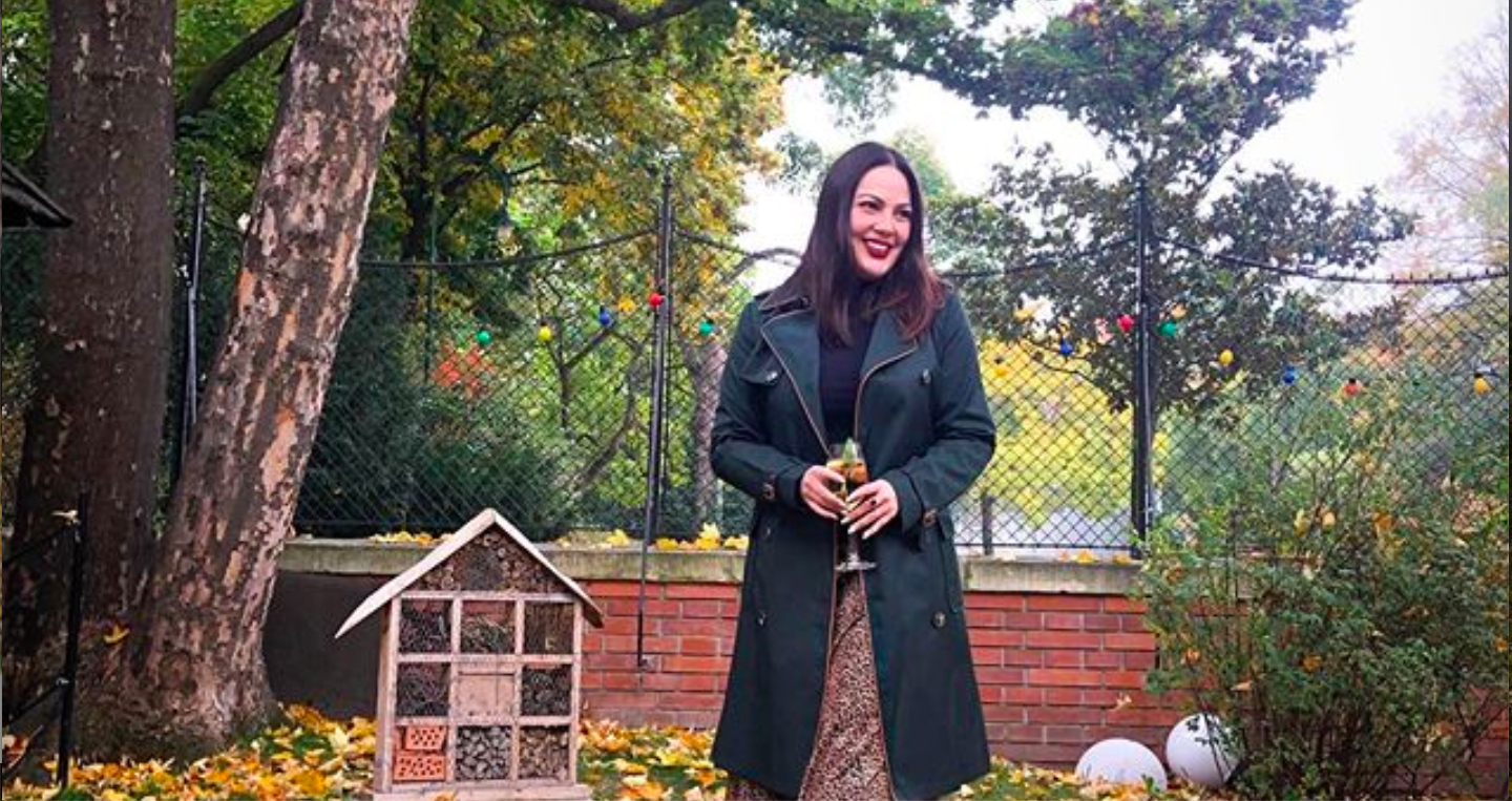 LOOK: KC Concepcion finally lays eyes on ‘The Kiss’ in Vienna