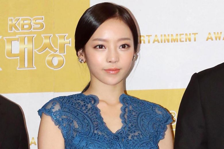 Goo Hara had drawn nasty comments from netizens after her relationship with hairdresser Choi Jong-bum made headlines. PHOTO: EPA-EFE