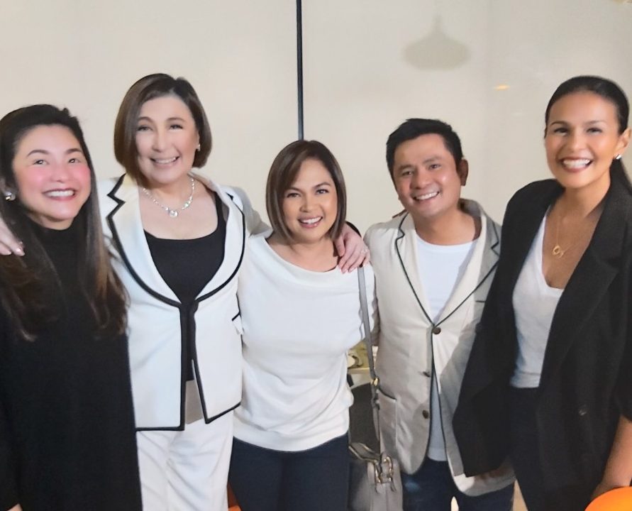 From left: Regine Velasquez, Sharon Cuneta, Judy Ann Santos, Ogie Alcasid and Iza Calzado