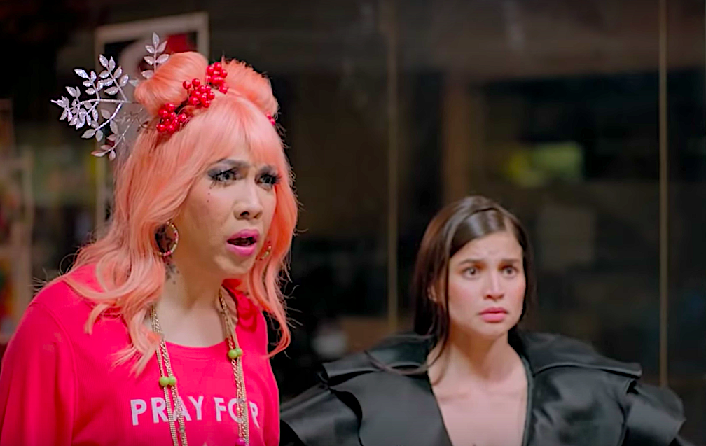 Vice Ganda (left) and Anne Curtis in “M&M: The Mall The Merrier”
