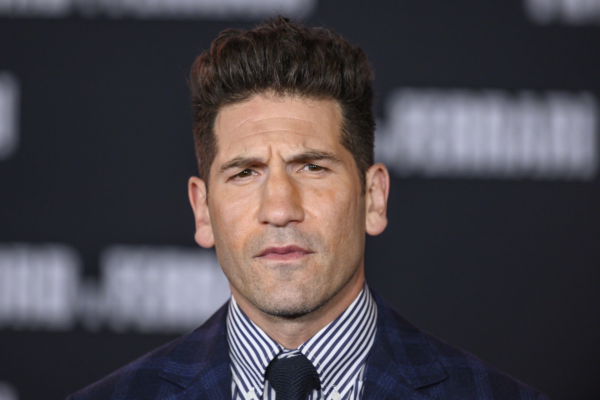 Jon bernthal. Джон Бернтал. Джон Бернтал 2022. Джон Бернтал 2002. Джон Бернтал фото.