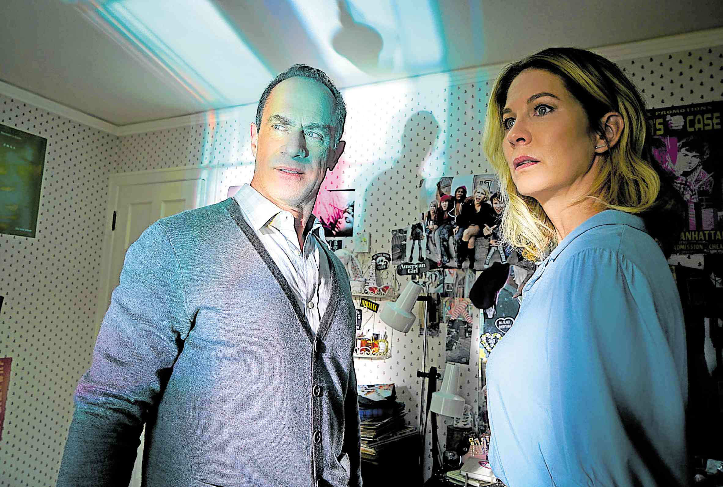 Christopher Meloni (left) and Jenna Elfman in “A Human Face”