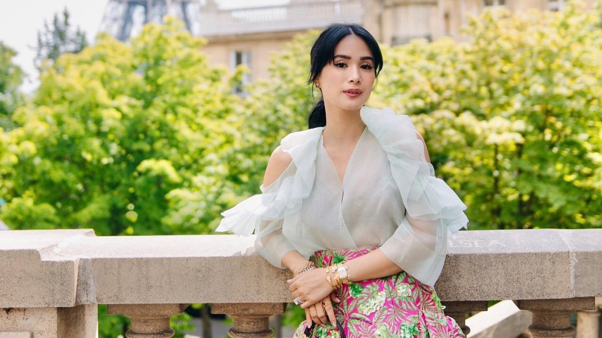 GMA News - Heart Evangelista is right at home in the streets of