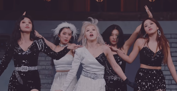 Red Velvet "Psycho" music video