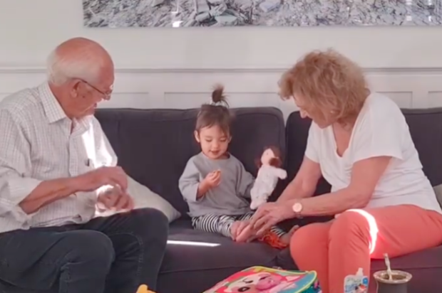 Thylane Bolzico visits her grandparents