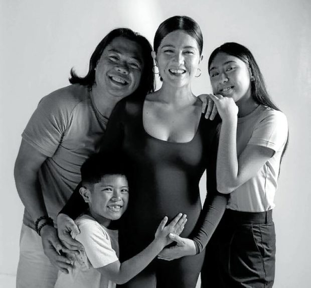 Dimples Romana (center) with husband, Boyet, daughter Callie and son Alonzo