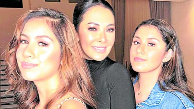 Ruffa Gutierrez (center) with daughters Venice (left) and Lorin