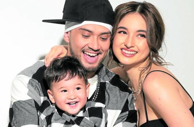 Coleen Garcia (right) with husband Billy Crawford and son Amari