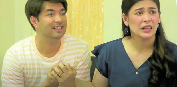 Joross Gamboa (left) and Roxanne Guinoo-Yap play a married couple Jules and Marge in “Hoy Love You”