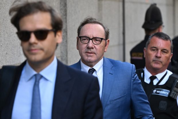 (FILES) In this file photo taken on July 14, 2022 US actor Kevin Spacey arrives to the Old Bailey in London to appear in court over four counts of sexual assault. - Kevin Spacey will appear in a New York court from Thursday to face a civil lawsuit brought by US actor Anthony Rapp, who has accused the disgraced Hollywood star of sexually abusing him when he was 14. (Photo by JUSTIN TALLIS / AFP)