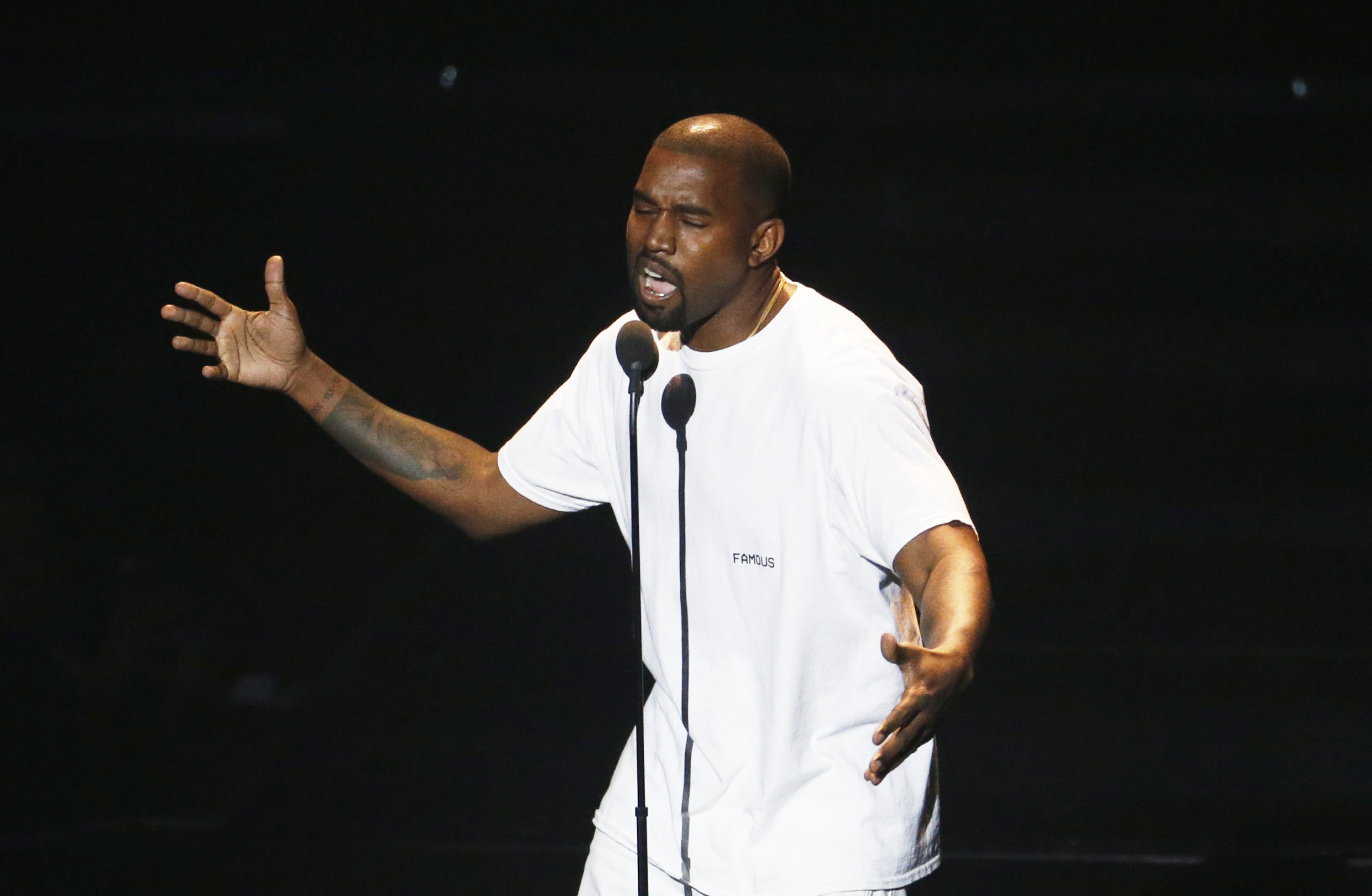 Kanye West on stage during the 2016 MTV Video Music Awards in New York, U.S., August 28, 2016.  REUTERS/Lucas Jackson/File Photo