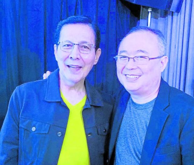 Film Development Council of the Philippines Chair Tirso Cruz III (left) pledges P1 million to help Reality Entertainment’s Dondon Monteverde, producer of “OTJ,” in the campaign for an Oscar nomination.