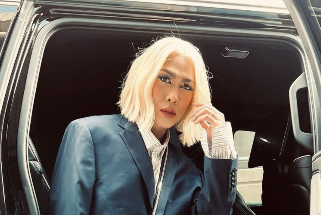 The Unkabogable Vice Ganda Flashing in Colors with Fine Jewelry of