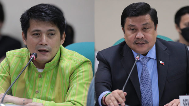 Senators Robin Padilla (L) and Jinggoy Estrada (R). PRIB PHOTOS