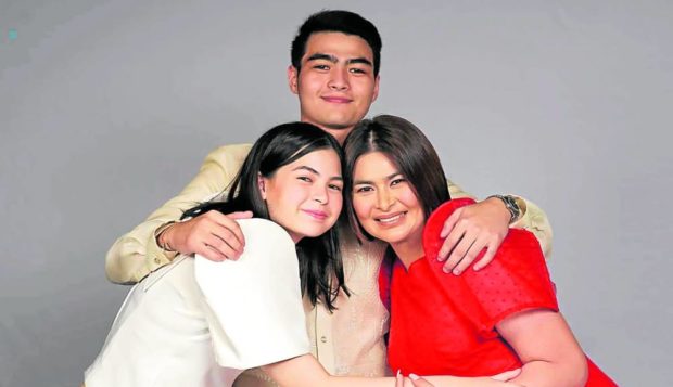 Aiko Melendez (right) with kids Andrei and Marthena
