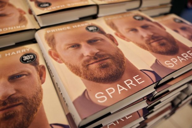 CHICAGO, ILLINOIS - JANUARY 10: Prince Harry's memoir Spare is offered for sale at a Barnes & Noble retail store on January 10, 2023 in Chicago, Illinois. The book went on sale in the United States today.   Scott Olson/Getty Images/AFP (Photo by SCOTT OLSON / GETTY IMAGES NORTH AMERICA / Getty Images via AFP)