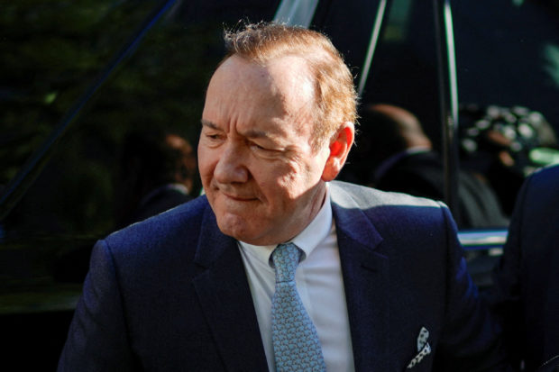FILE PHOTO: Actor Kevin Spacey arrives at the Manhattan Federal Court for his sex abuse trial in New York, U.S., October 6, 2022. REUTERS/Eduardo Munoz/File Photo