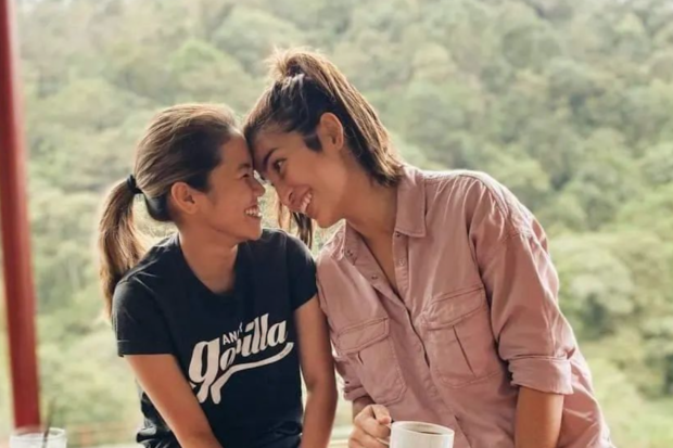 Binibining Pilipinas Grand International 2019 Samantha Lo with her non-showbiz girlfriend, Jannica Rubin. Instagram/@samantha_ashley_lo